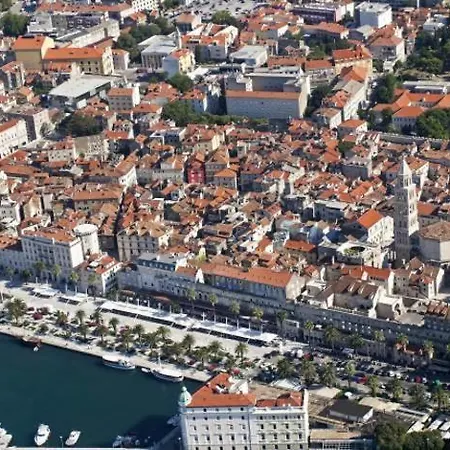 Large Felicita Near Center