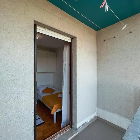 Large Felicita Near Center アパート スプリト